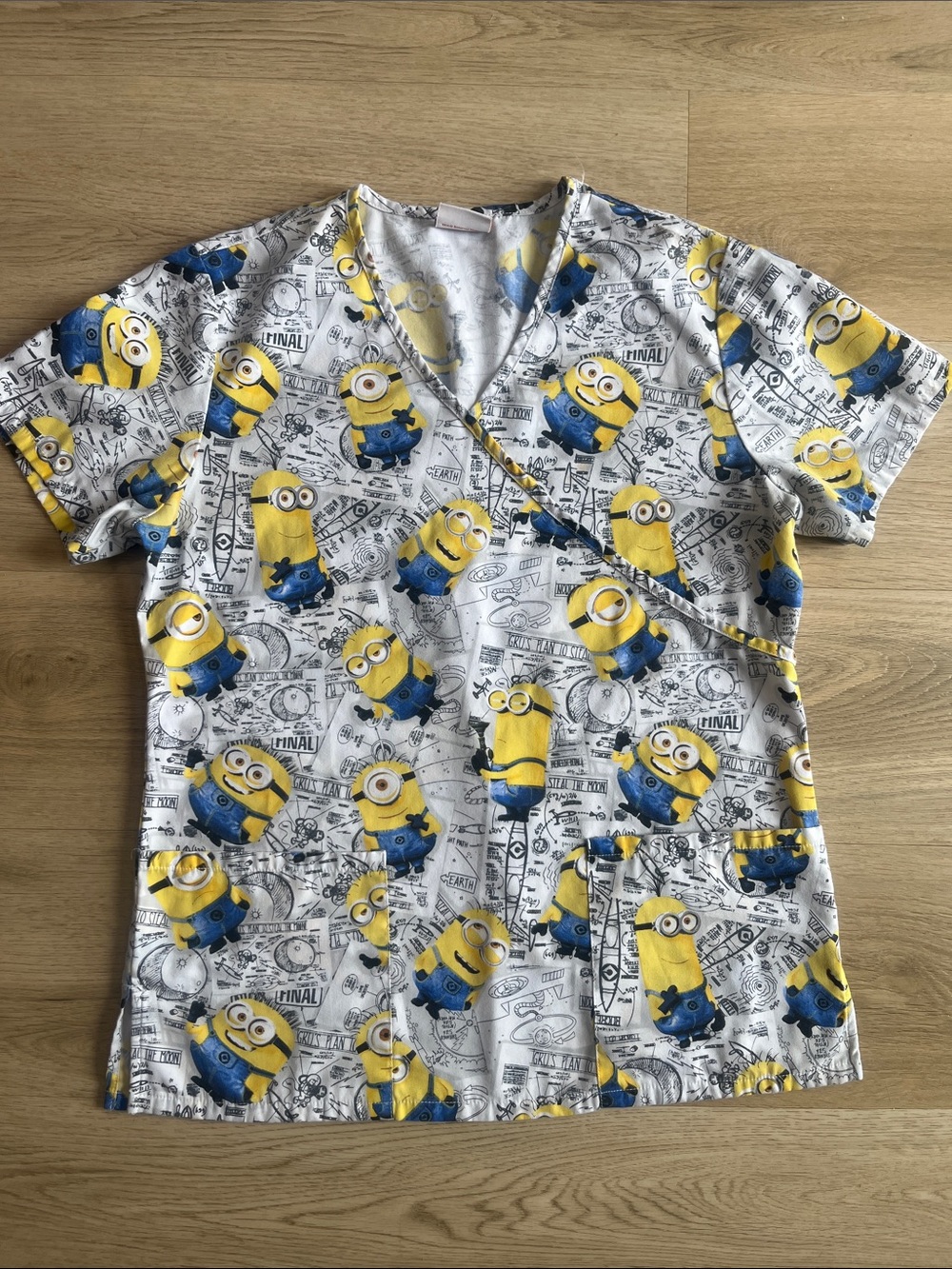 Universal Studios Minions Print Scrub Top in Yellow, Blue, White